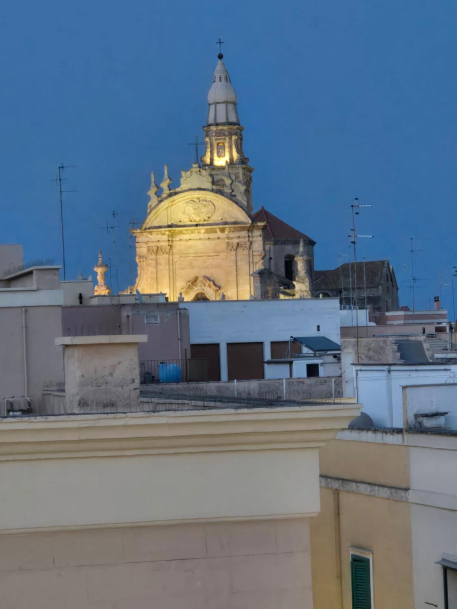לינה וארוחת בוקר מונופולי La Terrazza Di Rosalba מראה חיצוני תמונה